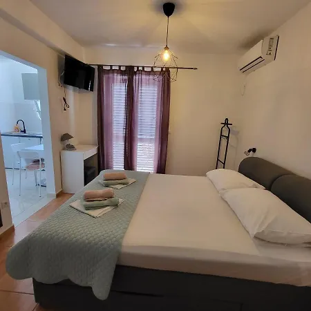 E&a * Baška Voda
