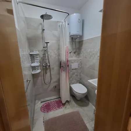 E&a Apartment